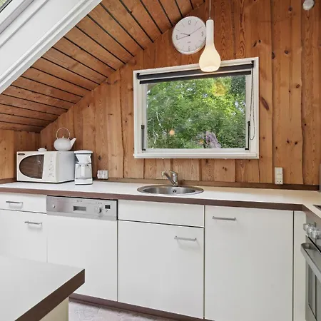Strandhuis Met 2 Slaapkamers In Hemmet