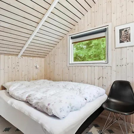 Vakantiehuis Strandhuis Met 2 Slaapkamers In Hemmet